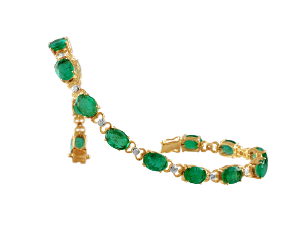 Gold Chain Braclet with Green Gemstone